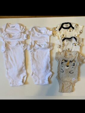 Carters Onsies Gender Neutral Preemie Short Sleeve Bodysuit 8 Piece Bundle
